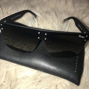 QUAY X KYLIE JENNER “Hidden Hills” Sunglasses